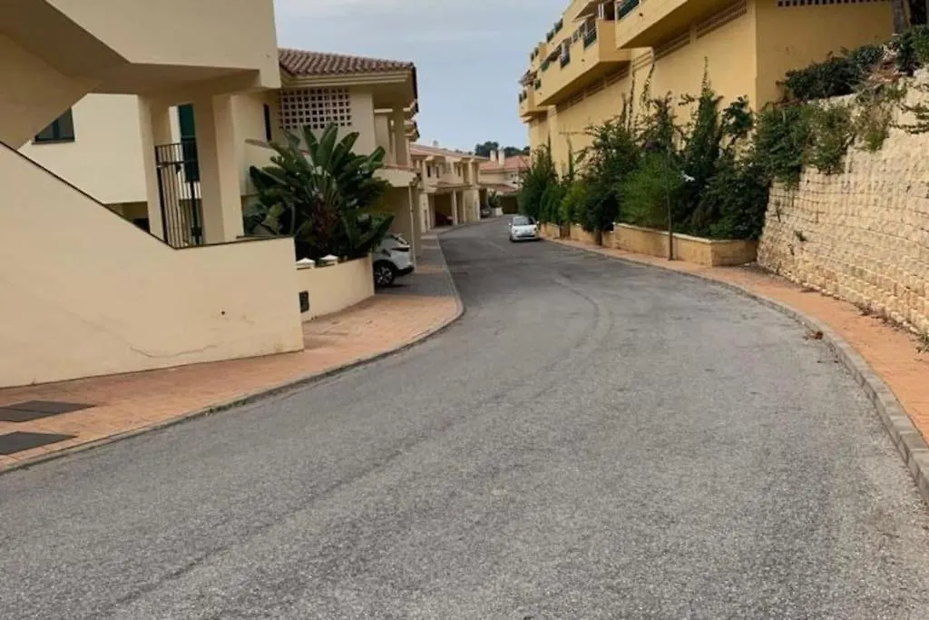 Beautiful Flat With Views In Las Acacias Benalmadena