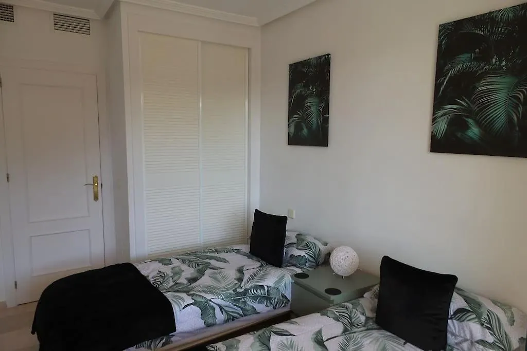 Beautiful Flat With Views In Las Acacias Benalmadena